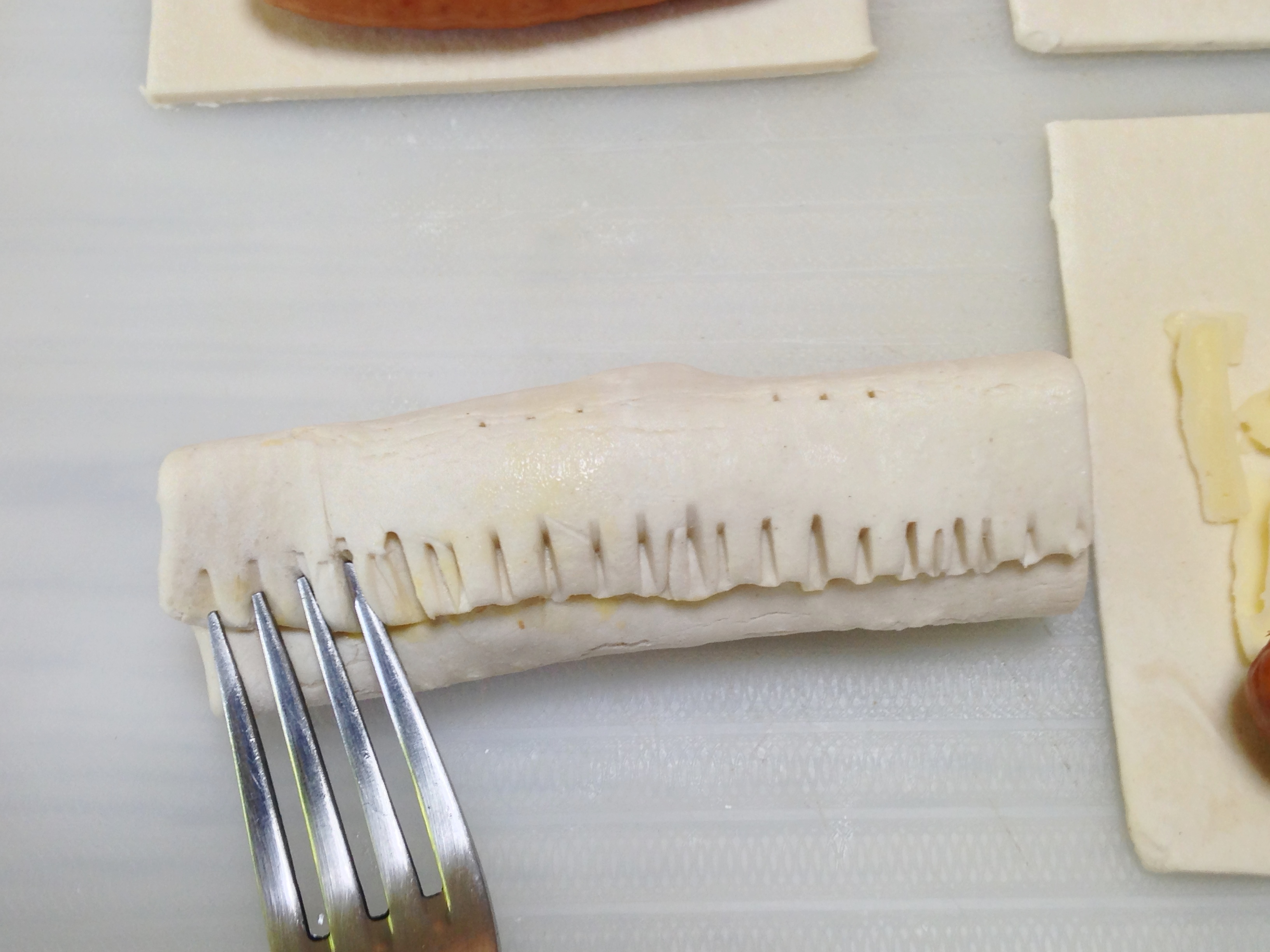 冷凍パイシートで ソーセージチーズパイ ポリラップ レシピブログ 宇部フィルム株式会社