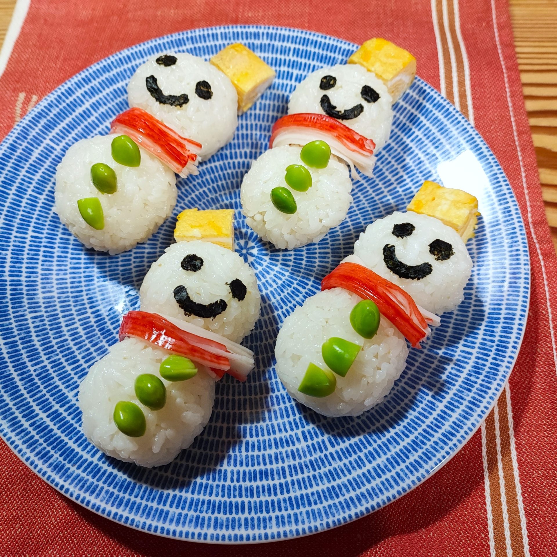 コロッと可愛い雪だるまおにぎり　ポリラップ　レシピ