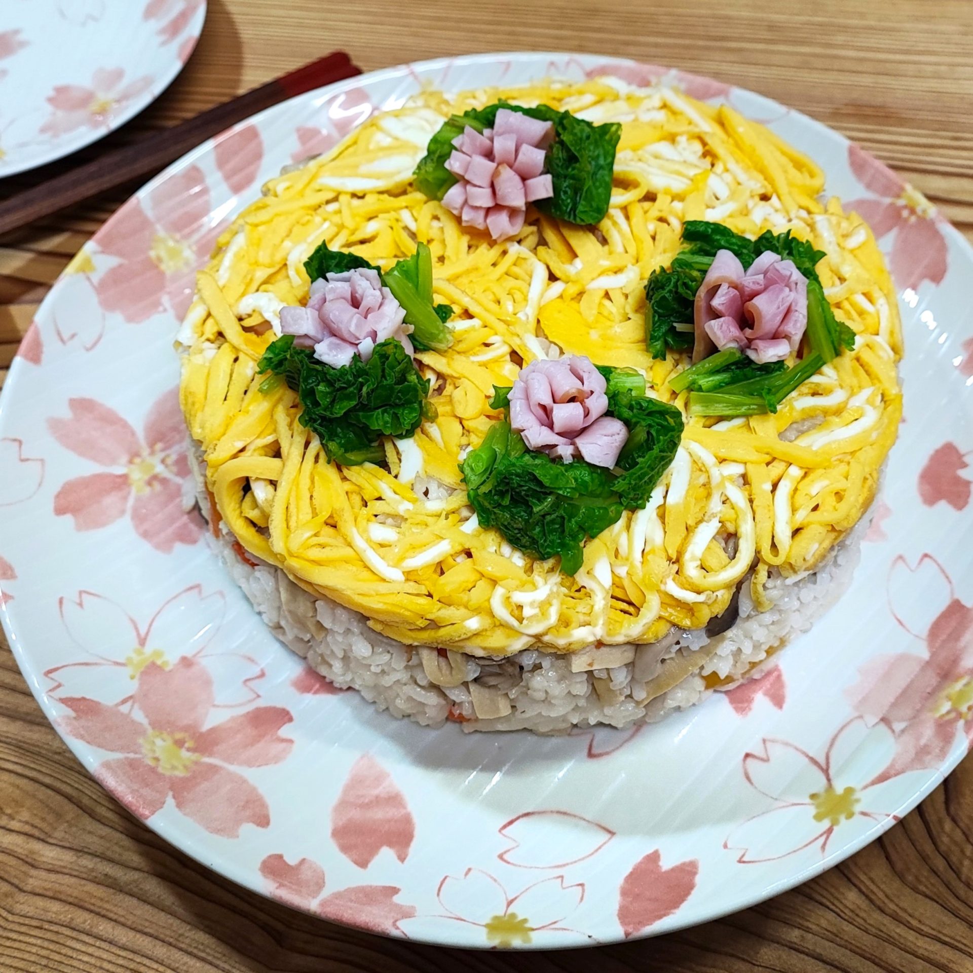 ケーキ型の炊き込みちらし寿司　ポリラップ　レシピ
