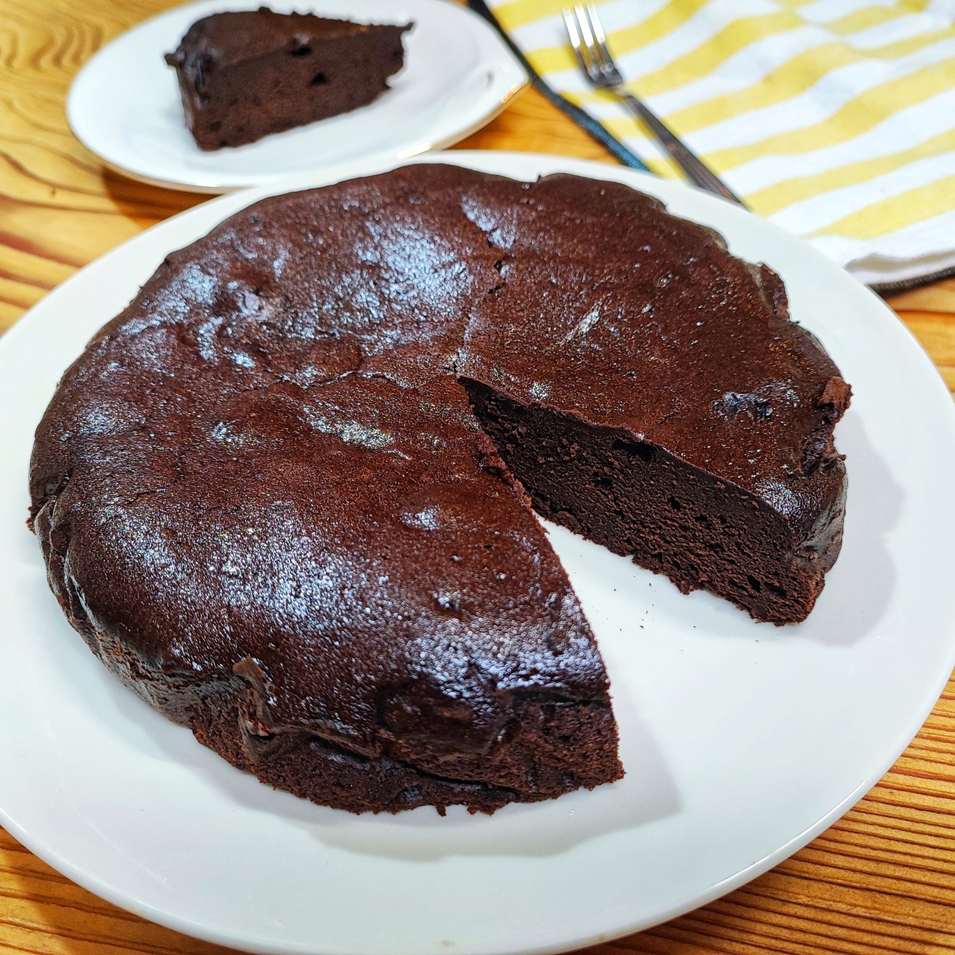 チョコなしビターガトーショコラ ポリラップ レシピ