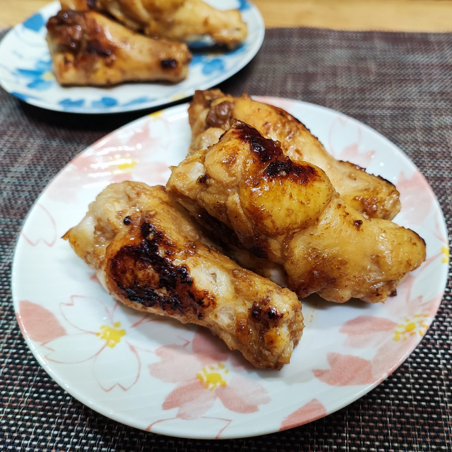 お手軽！鶏手羽元の八丁味噌漬け焼き　ポリラップ　レシピ